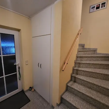 Haus Am Berg - Grosses Haus Mit Sauna Fuer Bis Zu 10 Personen Unweit Vom Skihang *