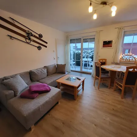 Nyaraló Haus Am Berg - Grosses Haus Mit Sauna Fuer Bis Zu 10 Personen Unweit Vom Skihang Oberwiesenthal