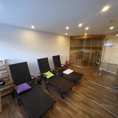 Haus Am Berg - Grosses Haus Mit Sauna Fuer Bis Zu 10 Personen Unweit Vom Skihang Nyaraló