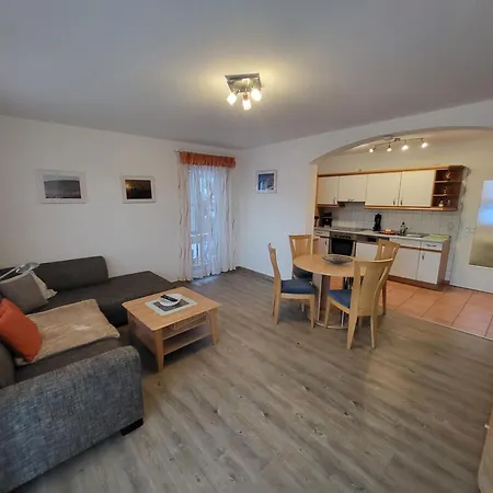 Haus Am Berg - Grosses Haus Mit Sauna Fuer Bis Zu 10 Personen Unweit Vom Skihang Feriehus *
