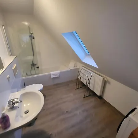 Haus Am Berg - Grosses Haus Mit Sauna Fuer Bis Zu 10 Personen Unweit Vom Skihang Feriehus *