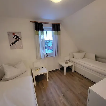 Haus Am Berg - Grosses Haus Mit Sauna Fuer Bis Zu 10 Personen Unweit Vom Skihang Nyaraló *