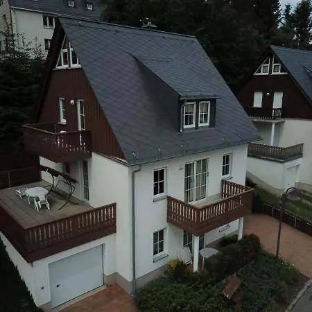 Haus Am Berg - Grosses Haus Mit Sauna Fuer Bis Zu 10 Personen Unweit Vom Skihang Feriehus *