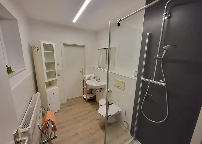 Haus Am Berg - Grosses Haus Mit Sauna Fuer Bis Zu 10 Personen Unweit Vom Skihang بيت للعطل كورورت اوبرويسنثا