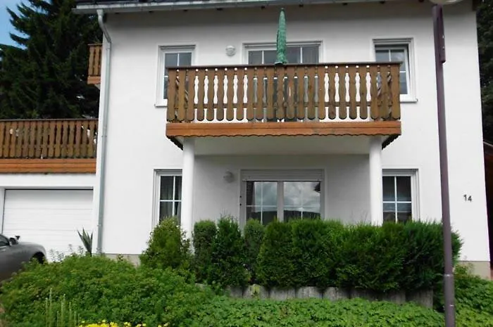 Haus Am Berg - Grosses Haus Mit Sauna Fuer Bis Zu 10 Personen Unweit Vom Skihang *